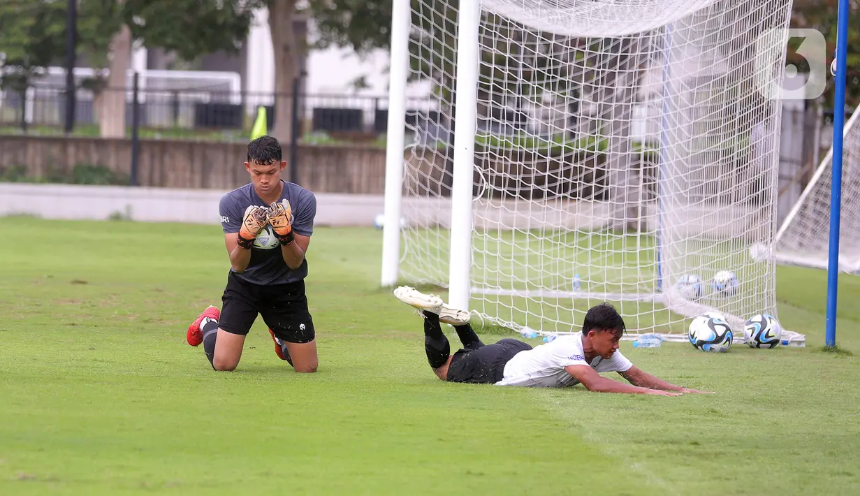 Timnas Indonesia U-20 akan menghadapi dua agenda penting pada 2024, yakni Piala AFF U-19 dan Kualifikasi Piala Asia U-20 2025. (Bola.com/M. Iqbal Ichsan)