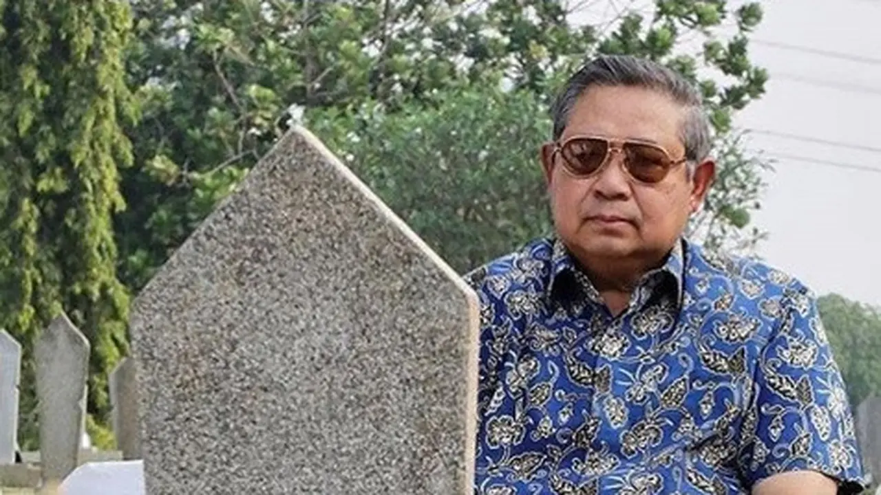 SBY kunjungi makam Ani Yudhyono