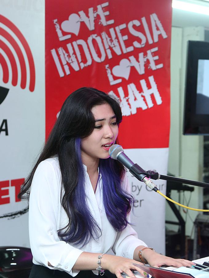 Tetap Dalam Jiwa : Not Angka Pianika Lagu Isyana Sarasvati Tetap Dalam