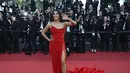<p>Aktris AS Eva Longoria tiba untuk Upacara Penutupan dan pemutaran film "Elemental" selama Festival Film Cannes edisi ke-76 di Cannes, Prancis selatan, Sabtu (27/5/2023). (Photo by Patricia DE MELO MOREIRA / AFP)</p>