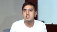 Di Pertandingan NBA, Kemal Palevi Berlaku Tak Sopan pada Justin Bieber?
