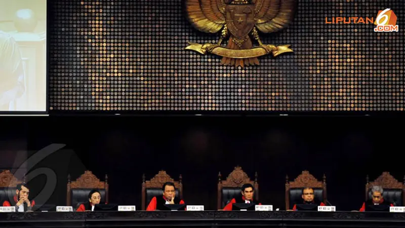 1-sidang-pleno-mk-140217c.jpg