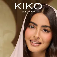 Lewat koleksi terbatas Threads of Time, KIKO Milano menggandeng seniman dan desainer asal Dubai, Huda Al Nuaimi, untuk menghadirkan rangkaian makeup yang tak hanya bold secara warna, tetapi juga kaya makna artistik. [Dok/Kiko Milano].