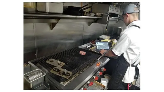 Jarang Dilihat, 6 Potret Kejadian di Dapur Ini Biasa Dialami Staf Restoran