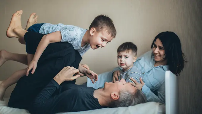 Mengenal Apa Itu Lazy Parenting Beserta Manfaatnya (photo by pexels.com)