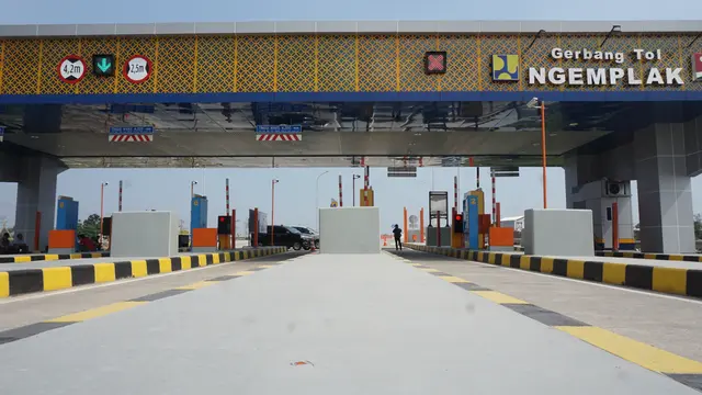 Jalan Tol Solo - Ngawi