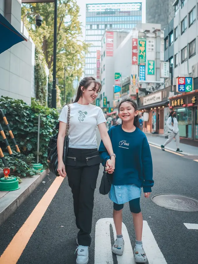 Ayu Ting Ting dan Bilqis (Instagram/ayutingting92)