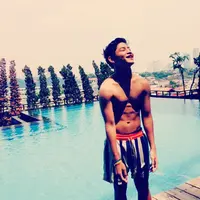 Teuku Rassya merupakan salah satu artis Indonesia yang punya wajah tampan. Ketampanan artis kelahiran 4 Februari 1999 ini merupakan warisan dari orangtuanya, Tamara Bleszynski dan Teuku Rafly. (Foto: instagram.com/teukurassya)