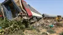 Kecelakaan itu terjadi 15 bulan setelah tabrakan antara dua kereta api di selatan ibu kota yang melukai sekitar 100 orang. (AFP/Bechir Taieb)