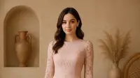 Trend Long Dress Brokat 2025 Warna Pastel dan Model Mermaid Lagi Naik Daun