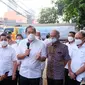 Menteri Perdagangan RI Muhammad Lutfi memantau pendistribusian minyak goreng yang dilakukan oleh PT Perusahaan Perdagangan Indonesia (PPI) di Pasar Kebayoran Lama pada Rabu, (9/3/2022).