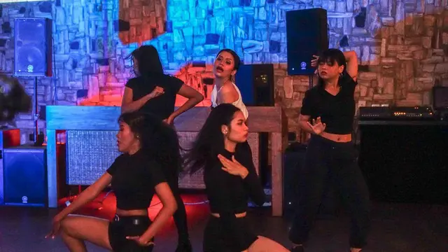 Friday Noraebang, Bukan Cuma Wadah Bagi Para Penggemar KPop