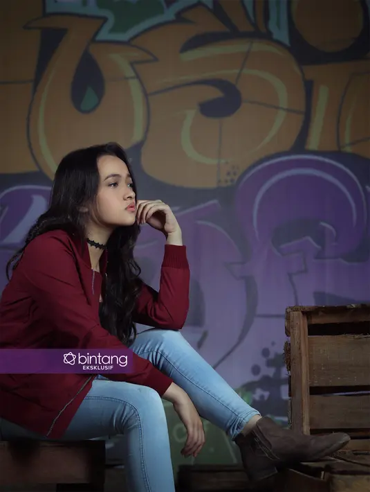 Sebagai Indah, Megan Domani menghalalkan segala cara demi tujuannya. Pemarah dan sering memusuhi kakaknya, Cinta yang diperankan Natasha Wilona. Megan juga siap kalau dibenci masyarakat berkat aktingnya. (Nurwahyunan/Bintang.com)