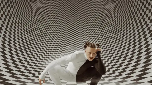 Wujud Sepatu Terpanjang bak Hidung Pinokio Hasil Kolaborasi Adidas dan Rapper Tommy Cash