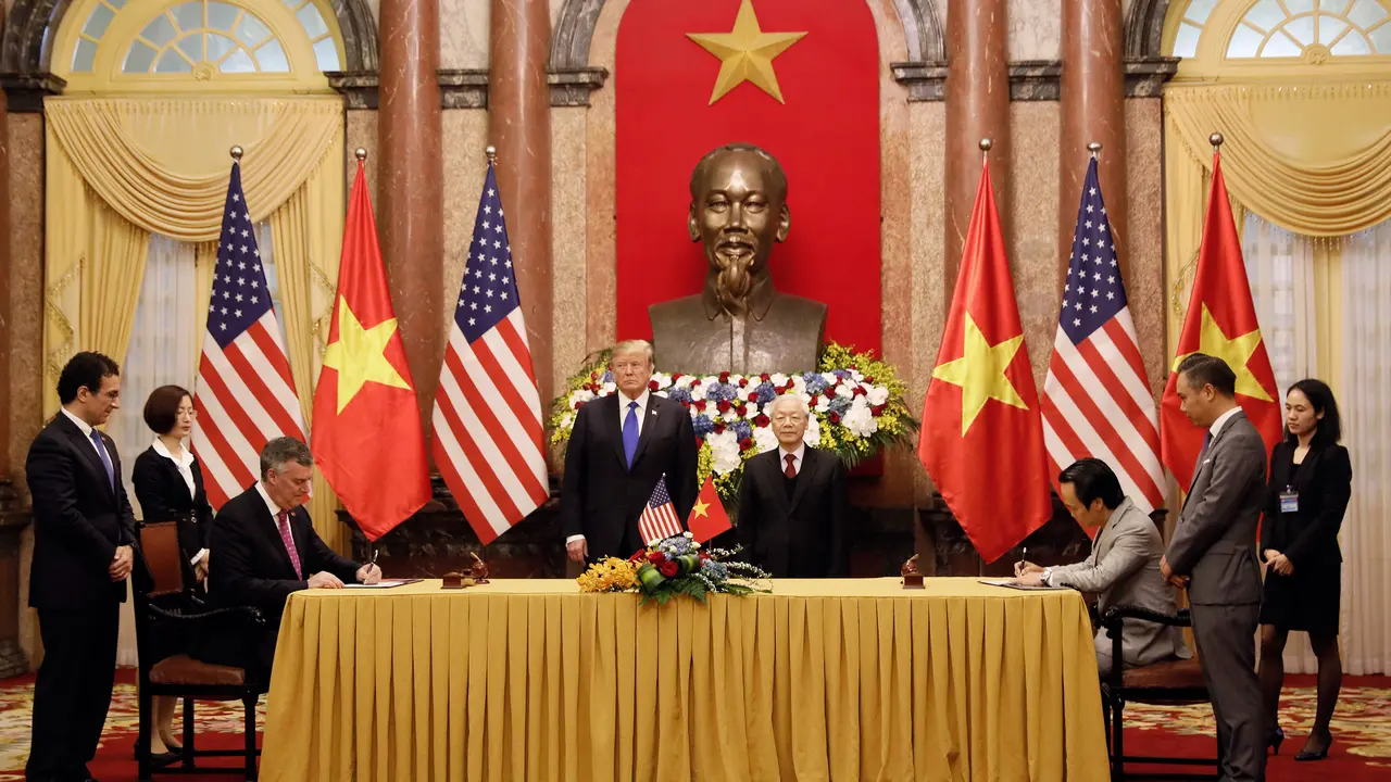 Sebelum Bertemu Kim Jong-un, Trump Temui Presiden Vietnam