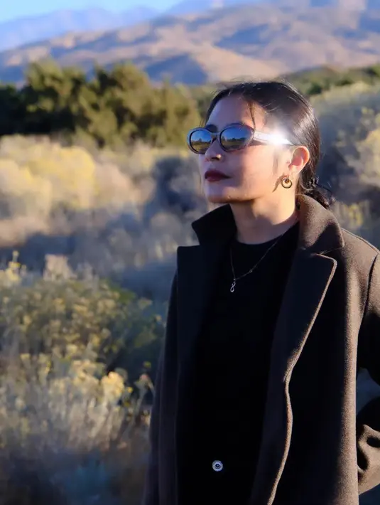 Sejak 24 November 2024, aktris berusia 28 tahun ini telah menunjukkan keseruannya menjelajahi berbagai destinasi ikonik di Negeri Paman Sam, memukau para pengikutnya dengan penampilannya yang selalu kece. [@prillylatuconsina96]