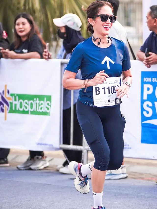 Ussy Sulistiawaty ikut maraton (Instagram/ussypratama)