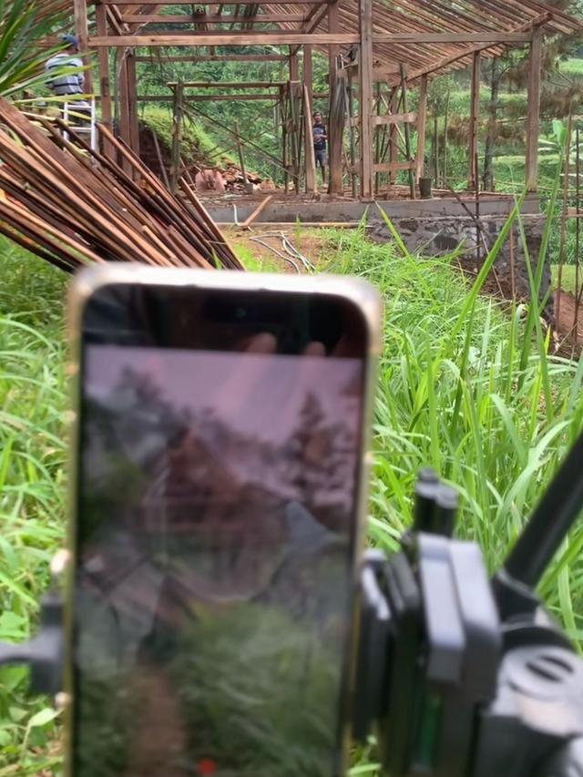 Dodit Mulyanto Bangun Rumah Jawa Kuno
