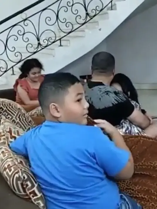 Krisdayanti dan Raul Lemos (Instagram/m.roi80)