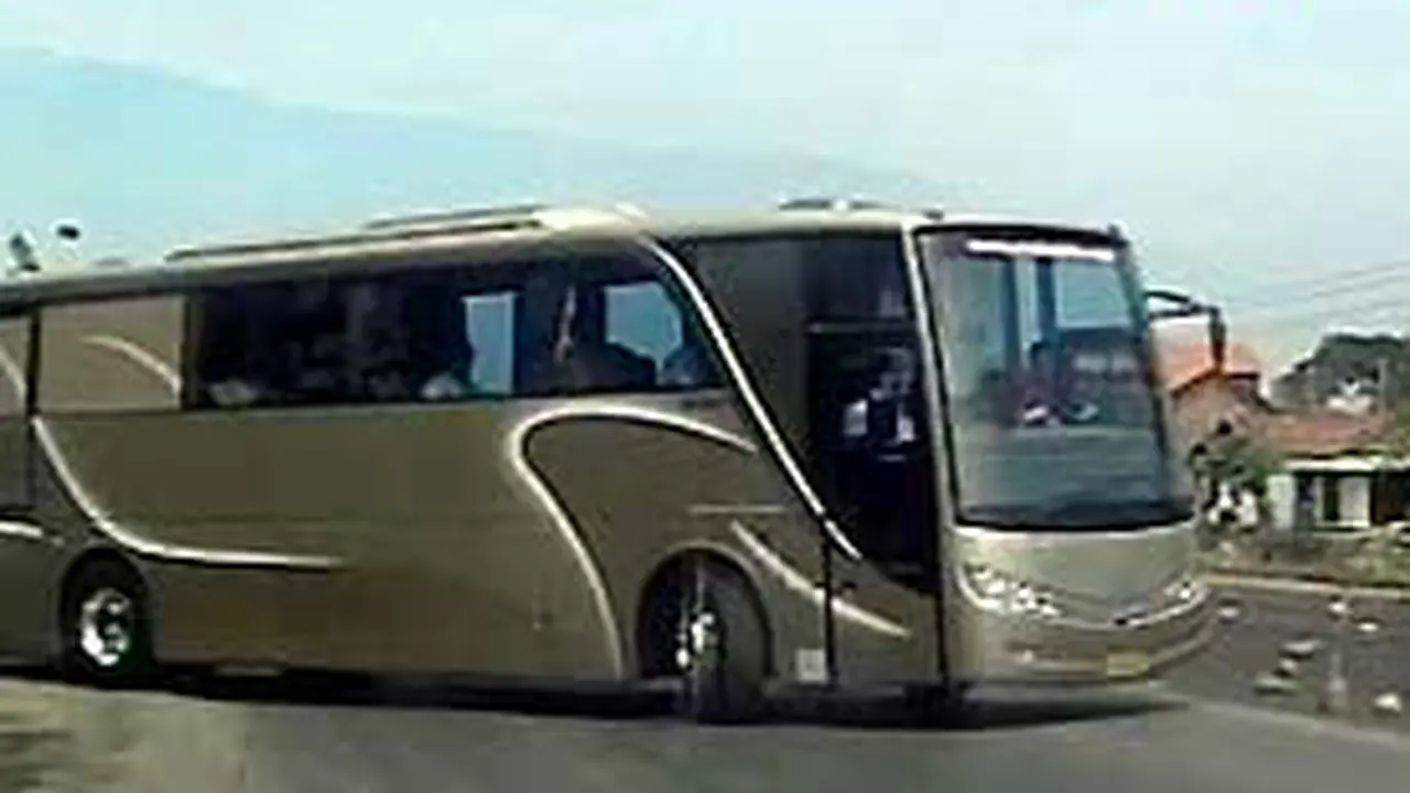 080910bbus-mewah1.jpg