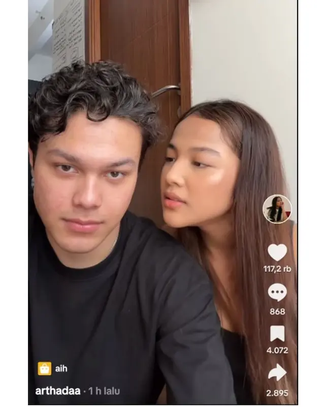 Parasnya plek ketiplek, 5 seleb ini diusulkan buat ikutan lomba mirip Nicholas Saputra