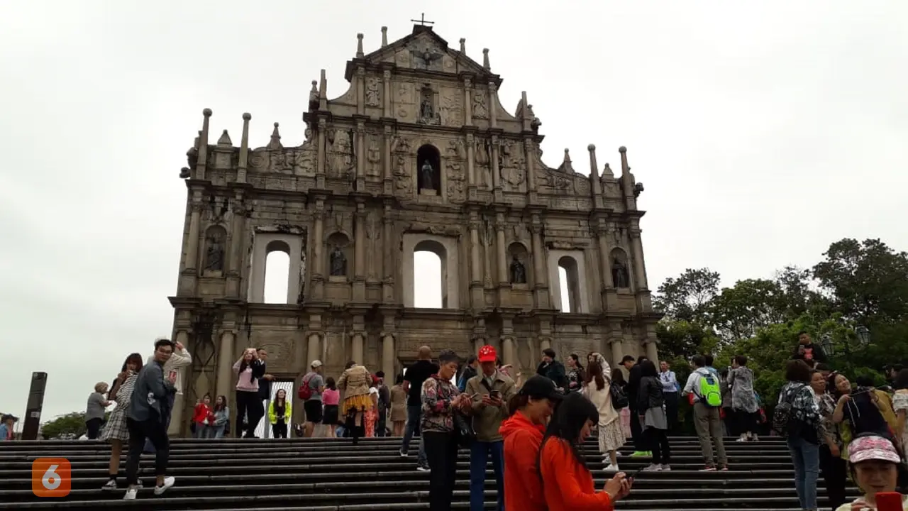 Sisa Gereja St Paul