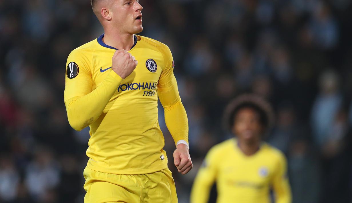 Selebrasi Ros Barkley usai mencetak gol ke gawang Malmo FF pada leg 1, 32 besar Liga Europa yang berlangsung di stadion Swedbank, Malmo, Jumat (15/2). Chelsea menang 2-1 atas Malmo FF (AFP/Andreas Hillergen)