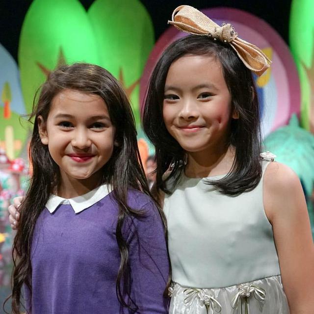 Dekat Sejak Kecil, Ini 6 Potret Persahabatan Sandrinna Michelle dan Clarice Cutie