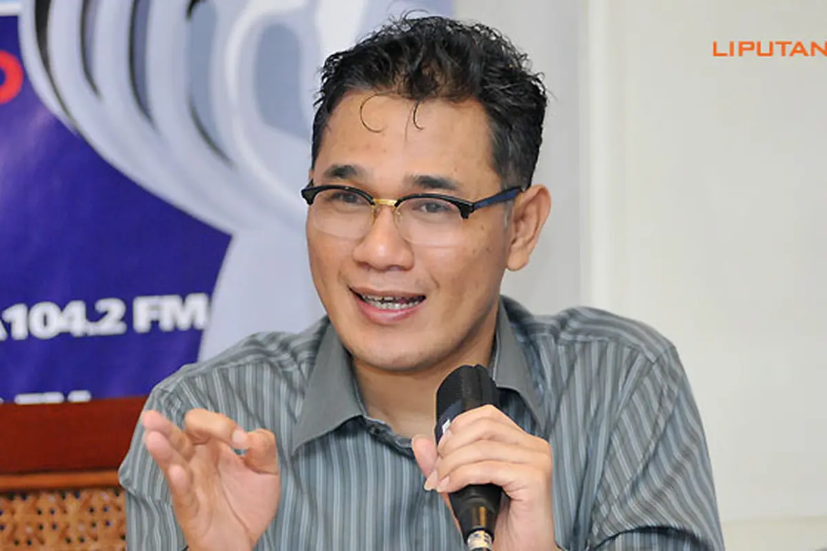 budiman-sudjatmiko-130904b.jpg