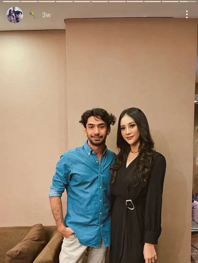 Reza Rahadian dan Anya Geraldine.