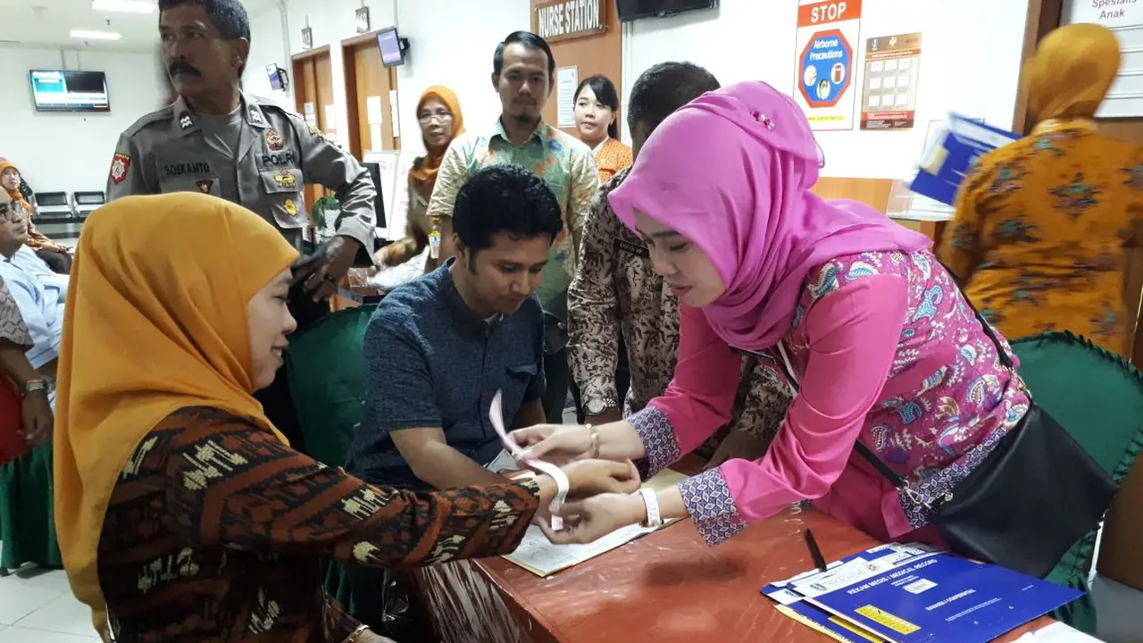Pasangan Khofifah-Emil maju dalam Pilkada Jatim 2018.