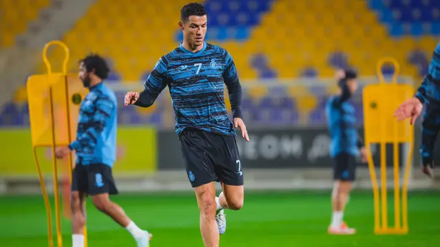 Foto: Pamer Lompatan Tinggi, Cristiano Ronaldo Mulai Berlatih Bersama Al Nassr