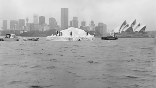 Lelucon April Mop gunung es Sydney. (http://hoaxes.org)