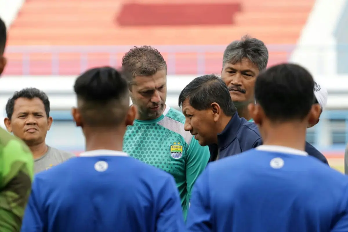 Kuswara S. Taryono, Miljan Radovic, dan tim Persib