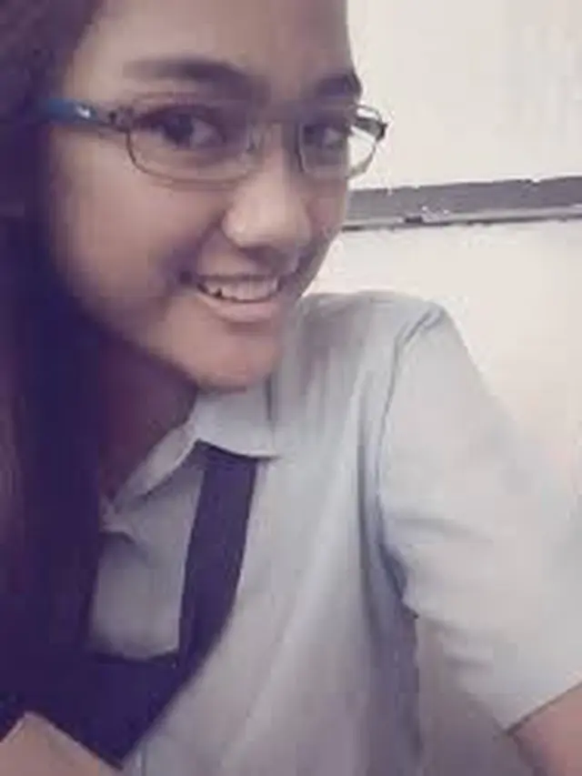 6 Foto Jadul Marion Jola saat SMP, Remaja Manis Kupang