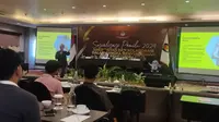 Ketua Bidang Advokasi Jaringan Radio Komunitas Indonesia (JRKI), Akhmad Rofahan memberikan edukasi soal informasi hoaks. Foto (Liputan6.com / Panji Prayitno)