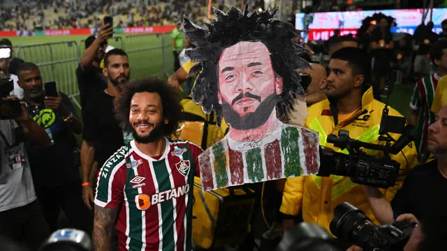 Foto: Eks Pemain Real Madrid Marcelo Dapatkan Sambutan Meriah saat Kembali ke Klub Pertamanya, Fluminense