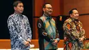 Ignasius Jonan (kiri), Bambang Susantono (tengah) dan EE Mangindaan (kanan) di acara Sertijab Menteri Perhubungan, Jakarta, Kamis (30/10/2014). (Liputan6.com/Faizal Fanani)