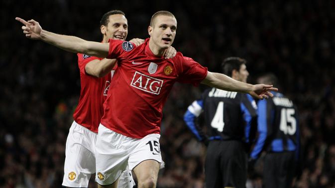 Rio Ferdinand dan Nemanja Vidic (ibtimes.co.uk)