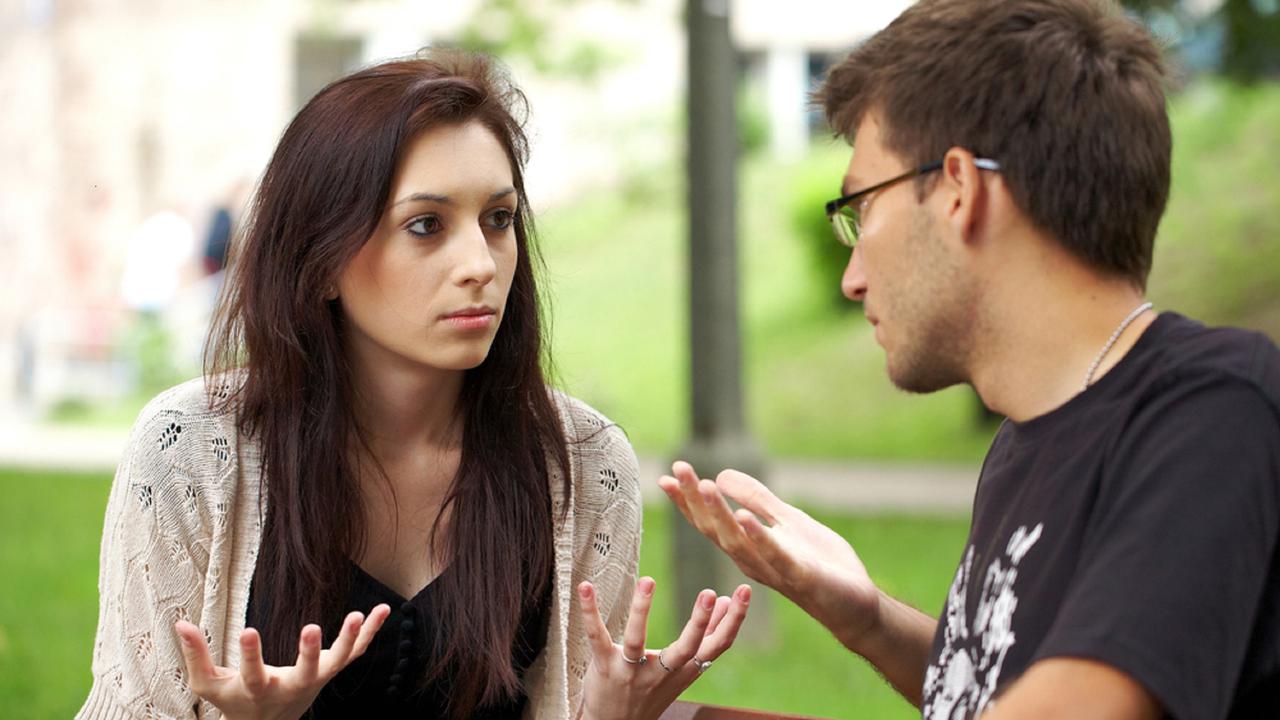 Pasangan Kamu Posesif? Begini Cara Menghadapinya