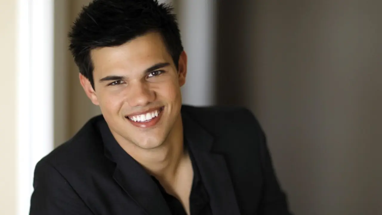Taylor Lautner