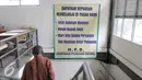 Sebuah spanduk berisi himbauan terpasang di Tempat Penampungan Sementara (TPS), Manggarai, Jakarta, Selasa (4/10). Pedagang Pasar Rumput mulai tempati kios TPS Pasar Jaya Manggarai. (Liputan6.com/Yoppy Renato)