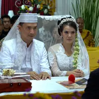 adegan sinetron Mahluk Manis Dalam Bis (Sinemart)