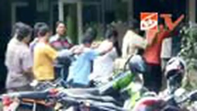 Dua Puluh Lima Tersangka Dipindahkan