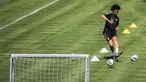 Gelandang baru Bayern Munchen, Leroy Sane saat mengikuti sesi latihan di Munich, Jerman (14/7/2020). Munchen mendatangkan Leroy Sane dari Manchester City dengan kontrak berdurasi lima tahun hingga 2025 mendatang, seperti diumumkan oleh klub Bundesliga tersebut pada 3 Juli. (Xinhua/Philippe Ruiz)