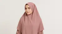 Inspirasi Model Gamis Syari A-Line Kombinasi Polos Terbaru/AI