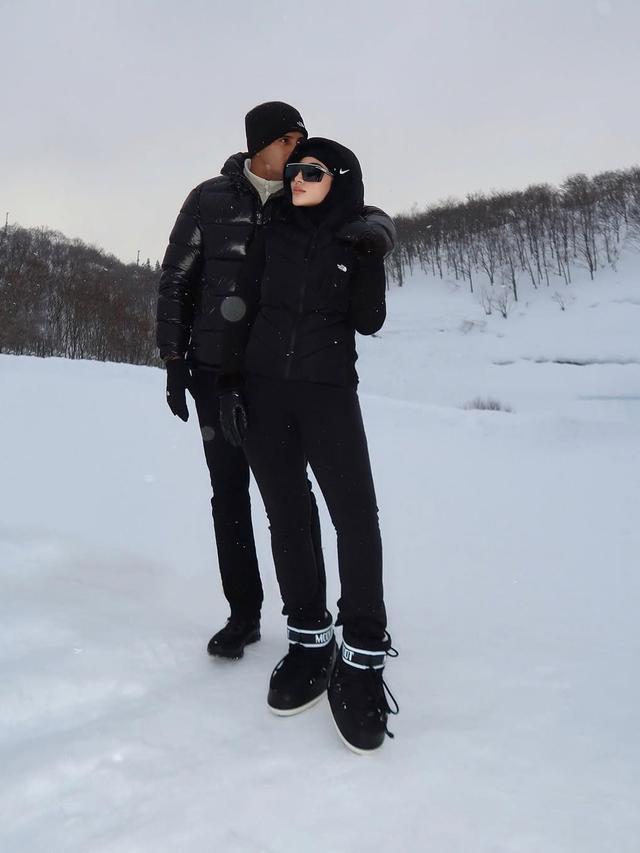 Gaya Margin Wieheerm saat Main di Salju (instagram/marginw).