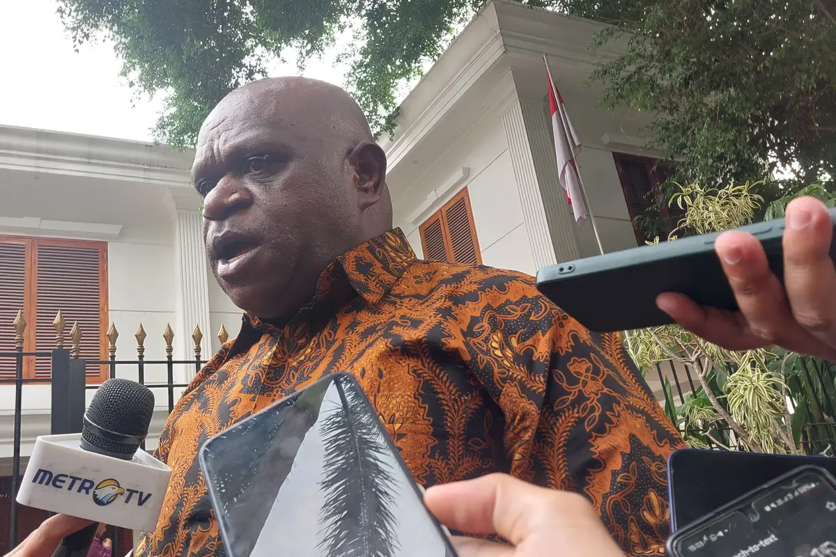 Pegiat HAM asal Papua Natalius Pigai