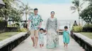 <p>Kahiyang Ayu dan Bobby Nasution sedang berbahagia menanti kelahiran anak ketiga mereka. Jelang persalinan, putri presiden Jokowi ini pun menjalani maternity shoot. (Instagram/garyevan).</p>