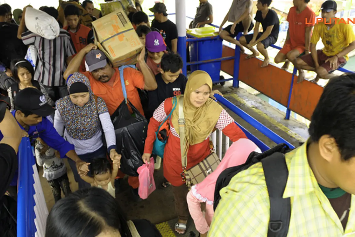 merak-pemudyiki130806b.jpg